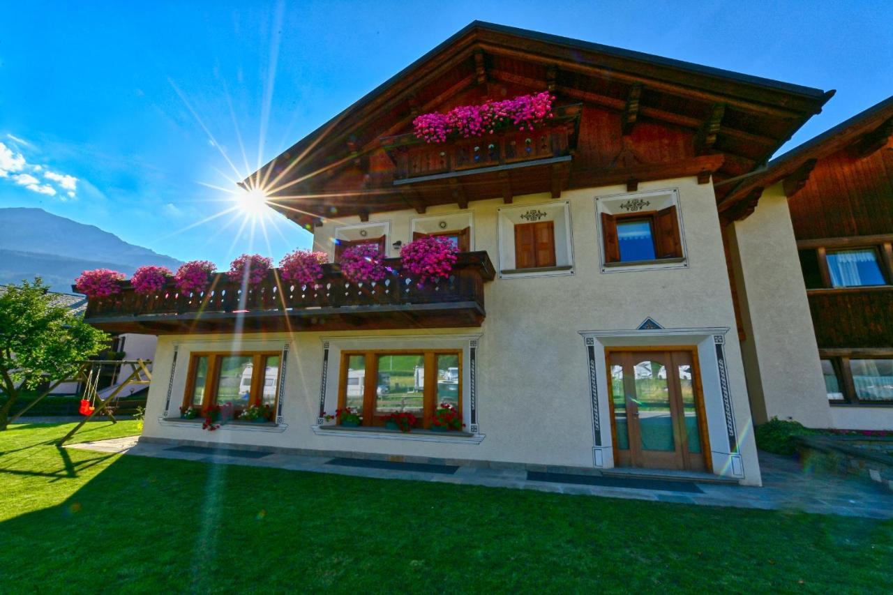 Casa Caste Villa Bormio Eksteriør billede
