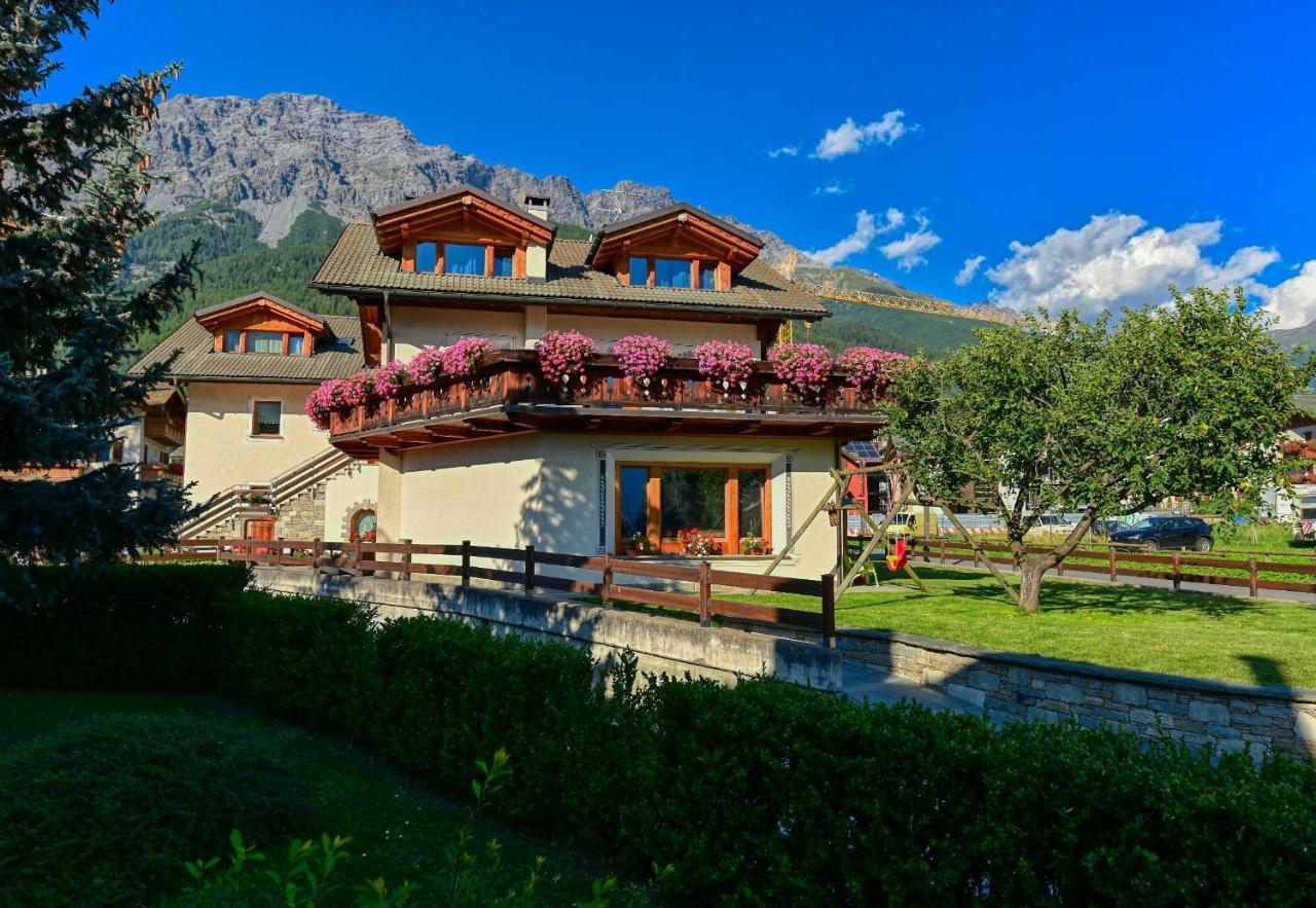 Casa Caste Villa Bormio Eksteriør billede