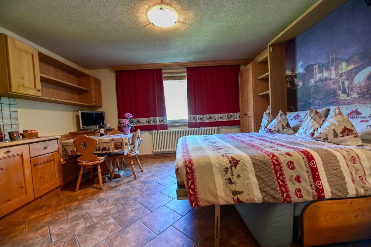 Casa Caste Villa Bormio Eksteriør billede