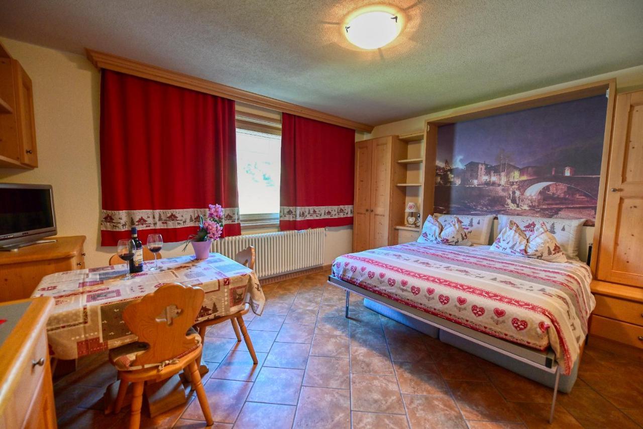 Casa Caste Villa Bormio Eksteriør billede